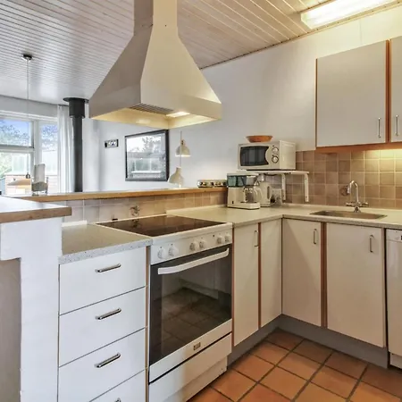 Lägenhet Rufina - 3-5km From The Sea By Interhome *